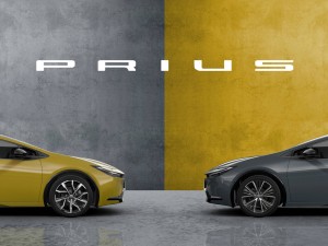 toyota_new_prius_2022_1-thumb-1920xauto-7085_1920x1440