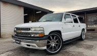 シボレー サバーバン LS　4WD　新車並行