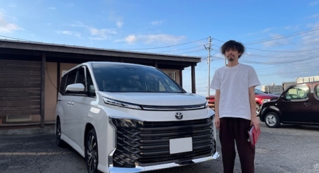 富山県中新川郡上市町　T様にヴォクシー納車です!